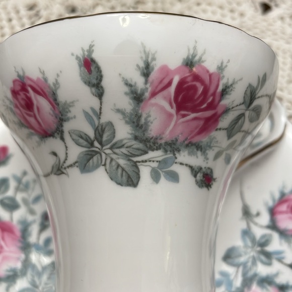 Aynsley Corset Shape Pink Roses - Picture 2 of 6